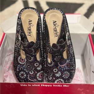 Brand New- Alegria Women's Paisley Mules - Black and Purple